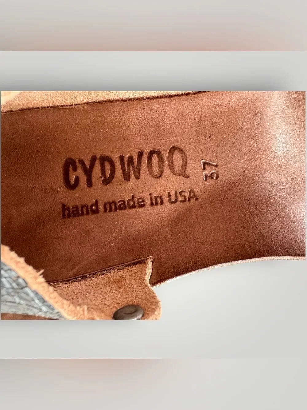 CYDWOQ‎ Crackled Silver Lockdown Sandal 37  (US Size 6.5) USA Made